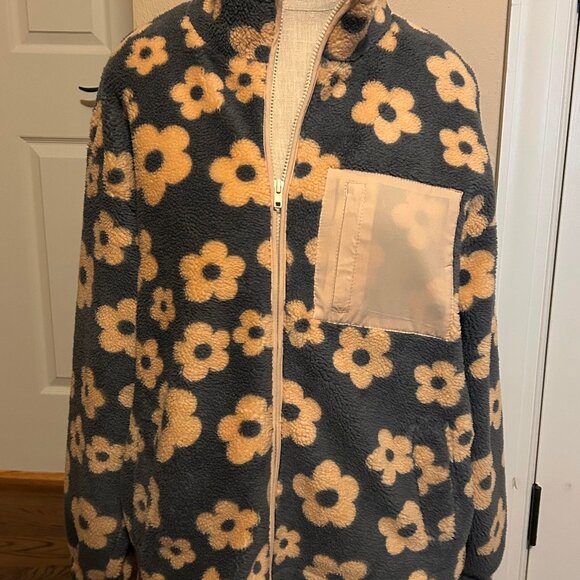 Bestto Brand Fully Lined Floral Fleece Jacket Womens Sz Large in MINT Condition - Picture 2 of 8